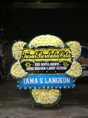 Papan Bunga Duka di Bangunjiwo